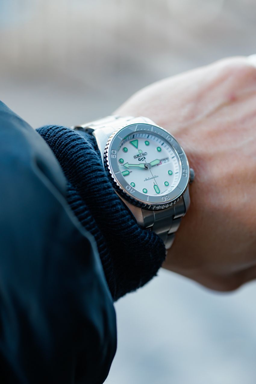 真の洒落者が実践した“ダークトーンコーデ”5選！上下スウェット、革ジャン＆デニムetc. - 17枚目の画像