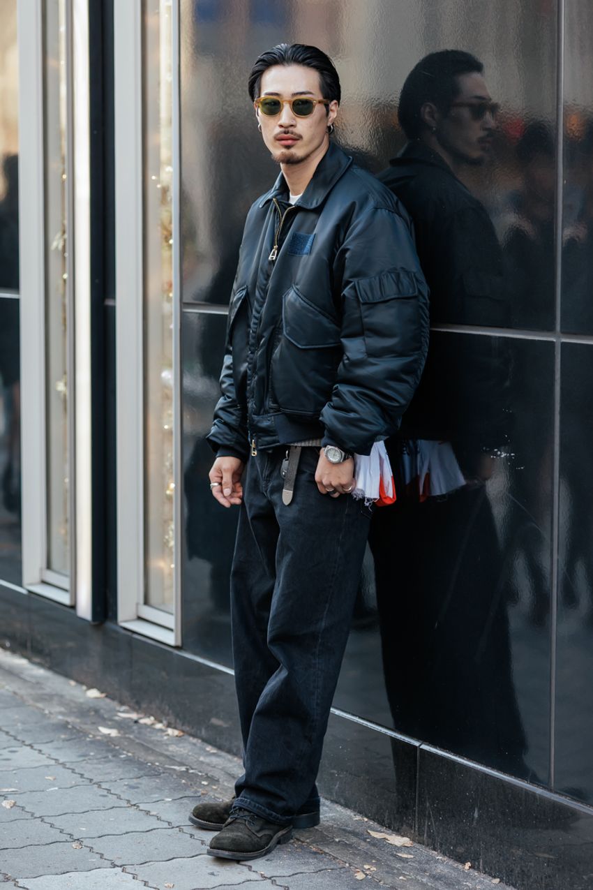 真の洒落者が実践した“ダークトーンコーデ”5選！上下スウェット、革ジャン＆デニムetc. - 15枚目の画像