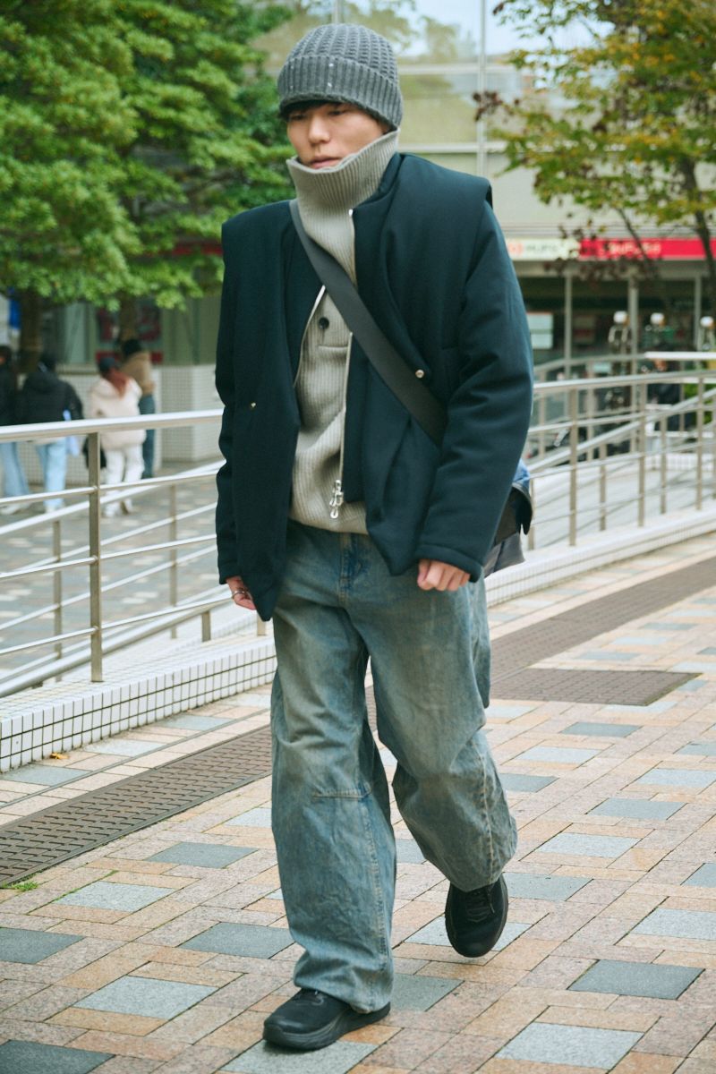 ナマチェコのダウンジャケットコーディネート | 251127-1259-55 小林遼平 2枚目の写真