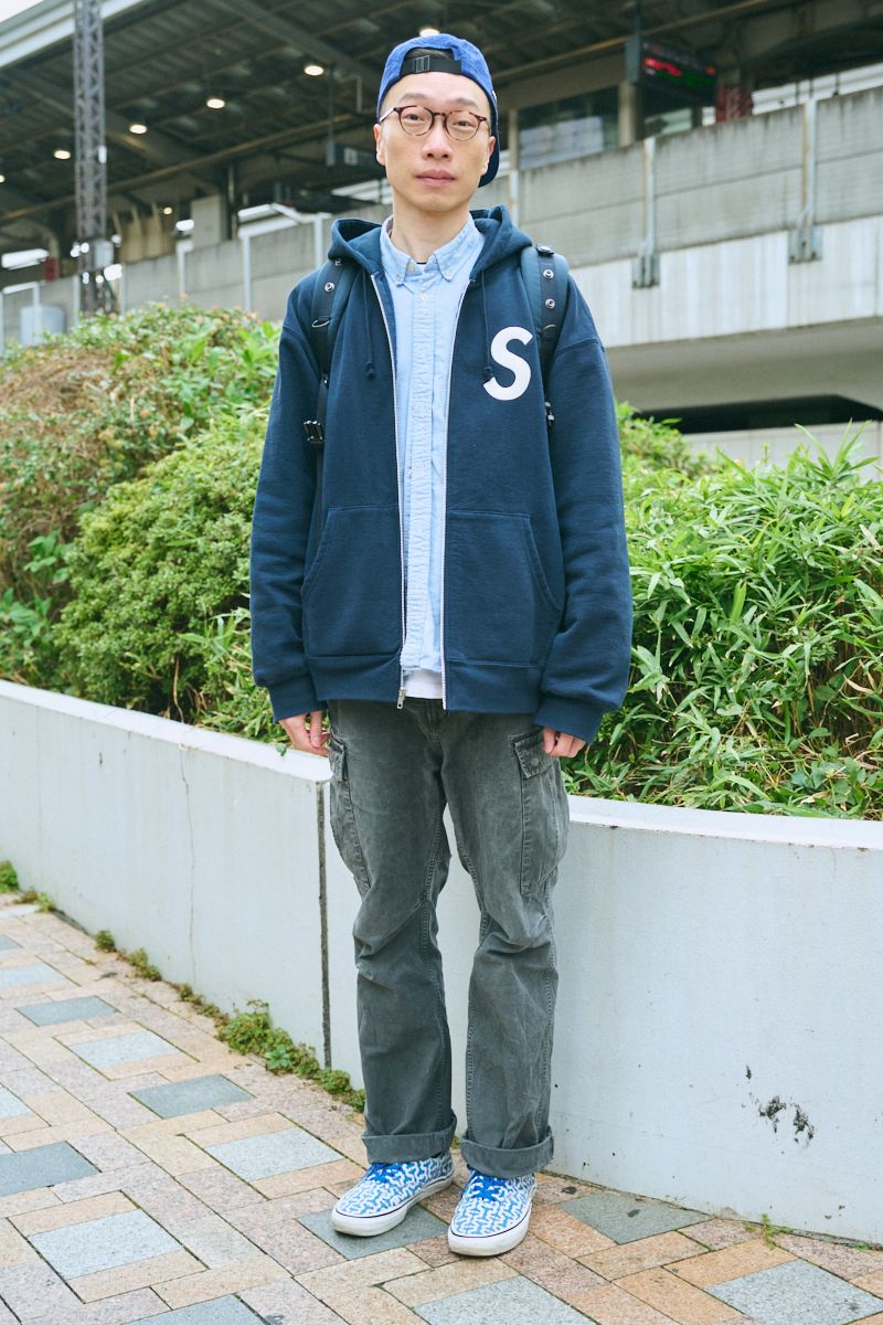シュプリームのパーカコーディネート | 251127-1321-07 CHRIS 3枚目の写真