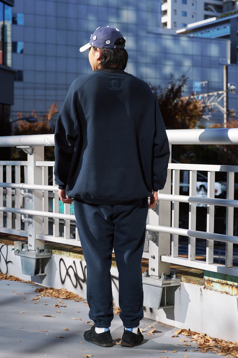 ストライプフォークリエイティブのスウェットコーディネート | 251127-1509-57 野地将仁 4枚目の写真