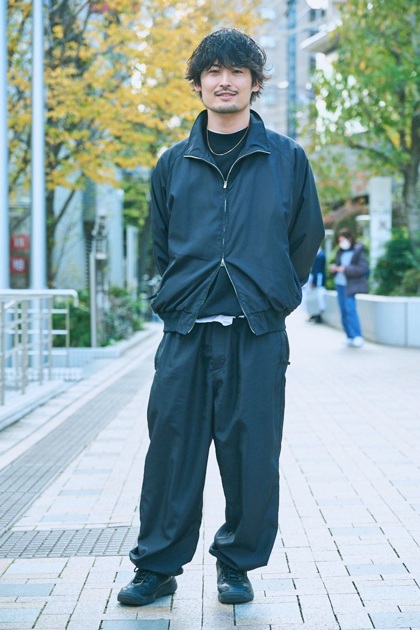 重たく見えない黒コーデ。その秘訣は“ゆるパン”にあり！ルーズにキメた5人の洒落者たち - 4枚目の画像