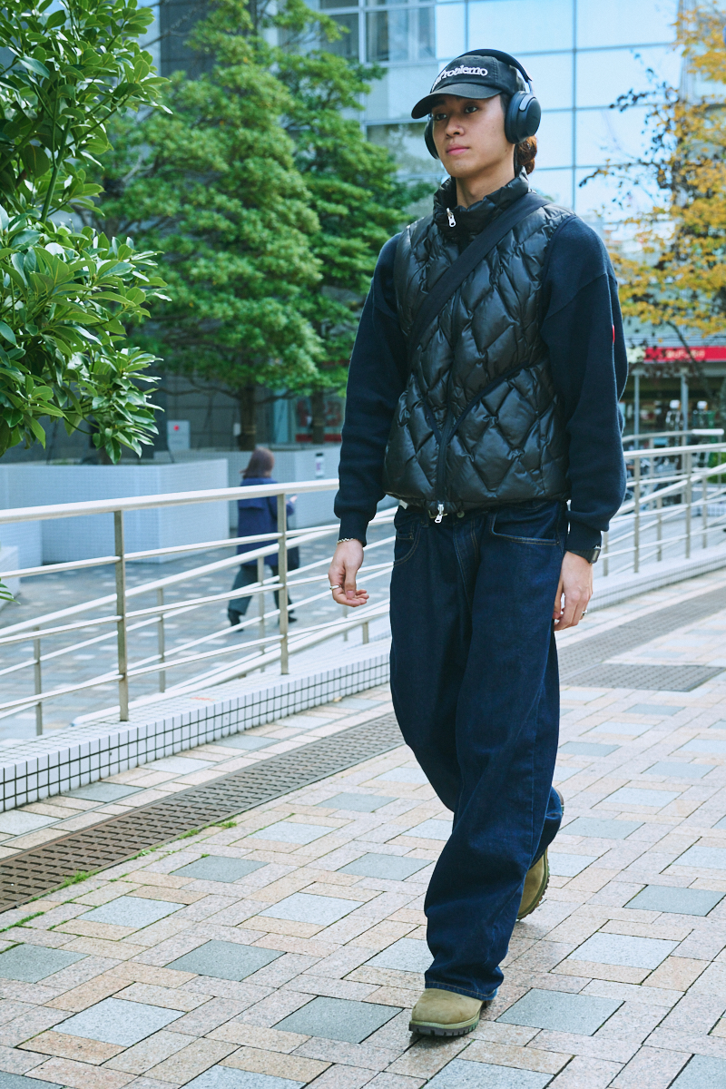 今冬は男女ともに「ダウンベスト」が人気！ 街角スナップに見るリアル