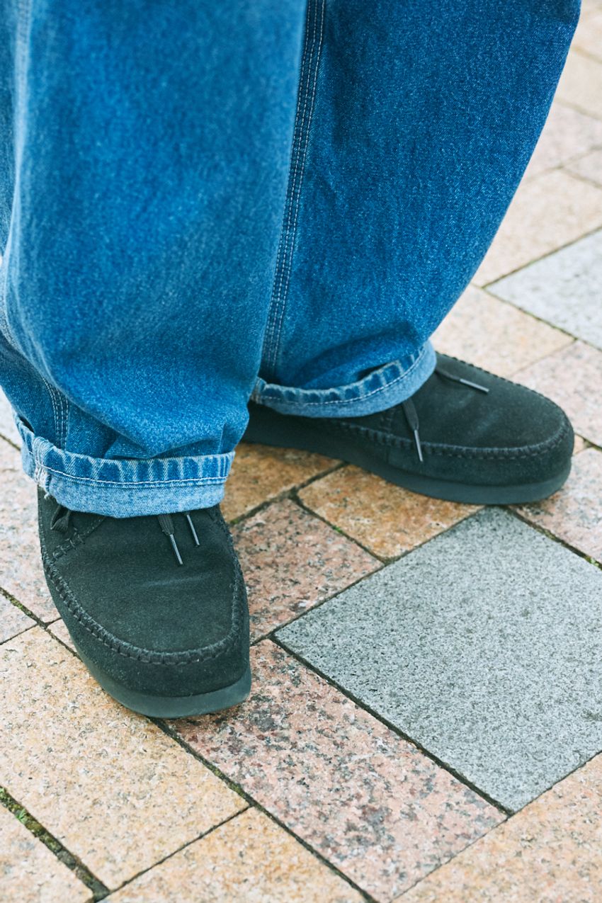 【レザージャケット×デニム】王道スタイルに変化を加えた5人のテクニックをスナップで - 4枚目の画像