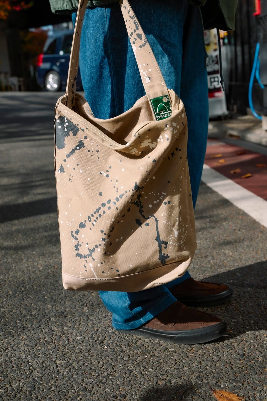 冬になると増える“カーキ色”コーデ。定番カラーとなったその魅力をスナップ5選で解説！ - 13枚目の画像