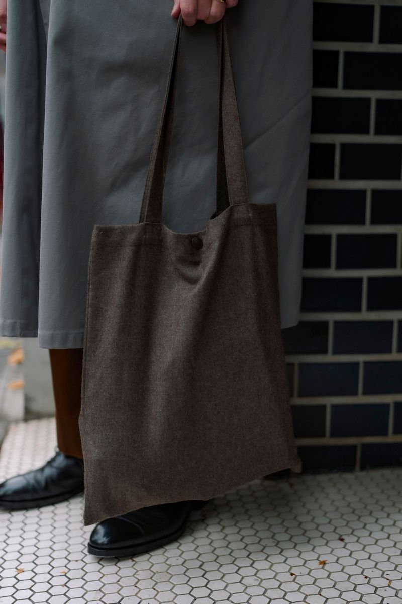 リバーバレイトのコートコーディネート | 251216-0935-16 瀬間智義 6枚目の写真