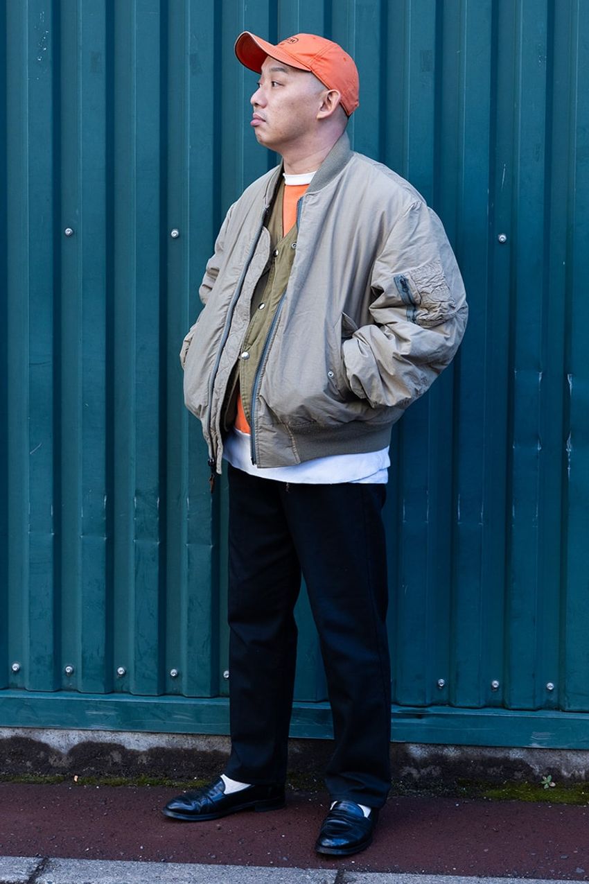 MA-1、M-65…… “ミリタリーアウター”人気は今季も健在！今っぽく着こなした街角の5名 - 2枚目の画像