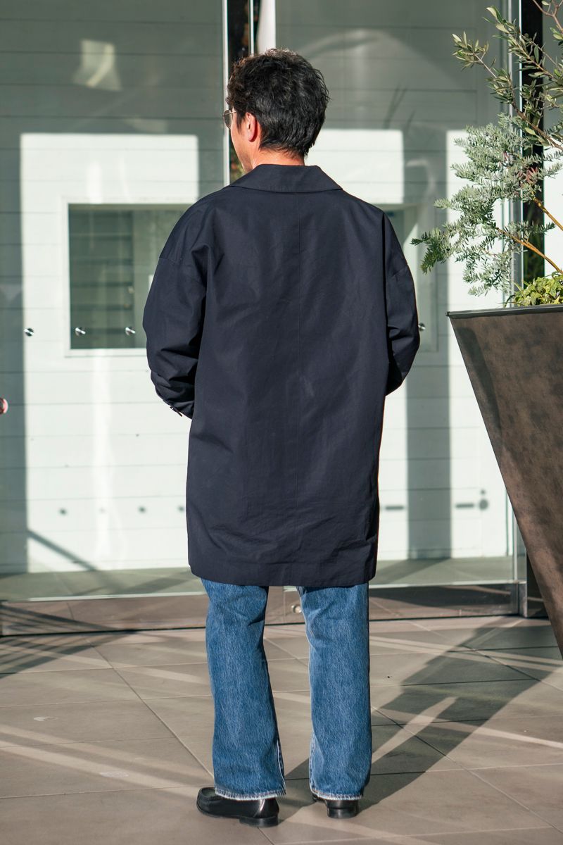 マッキントッシュのコートコーディネート | 251220-0812-26 阿部泰弘 4枚目の写真