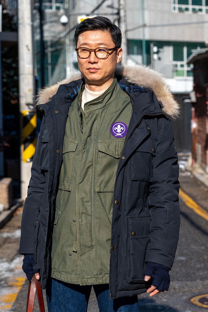 ベルスタッフのジャケット/アウターコーディネート | 251225-2145-30 シン・ミンチョル 3枚目の写真