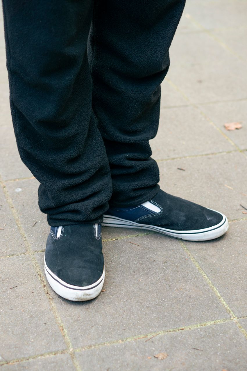 王道チャンピオンスウェットを洒落て見せた5人のコーデ。フリース、ダウンベスト…組み合わせ好例とともに - 11枚目の画像