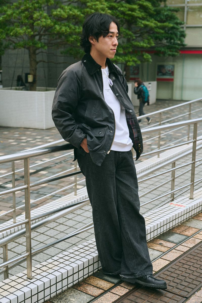 バブアーのジャケットコーディネート | 260102-1036-46 前田侑哉