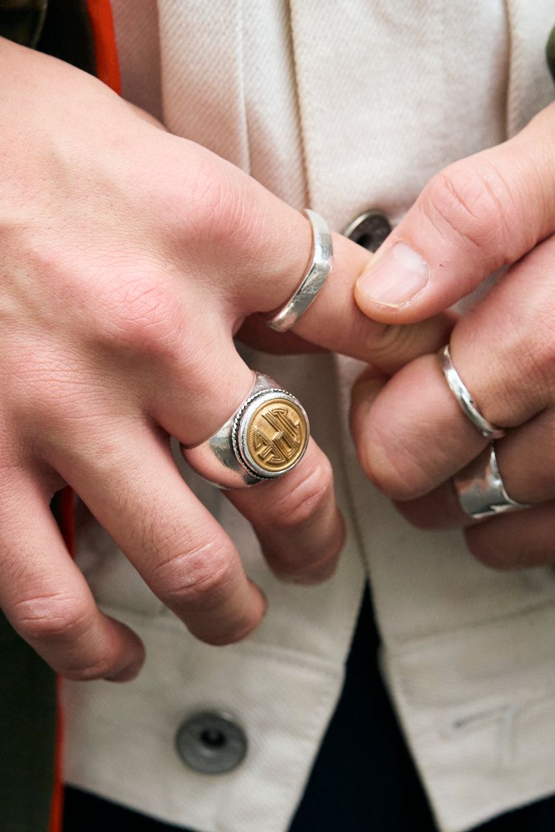 インプレストアのコートコーディネート | 260103-0708-36 YOH UENO 7枚目の写真