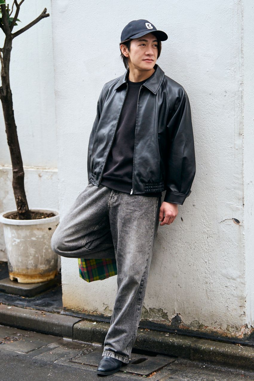 「レザー×スウェット」は絶対的に好相性！トレンドに左右されない格好良さを5名のスナップで - 6枚目の画像