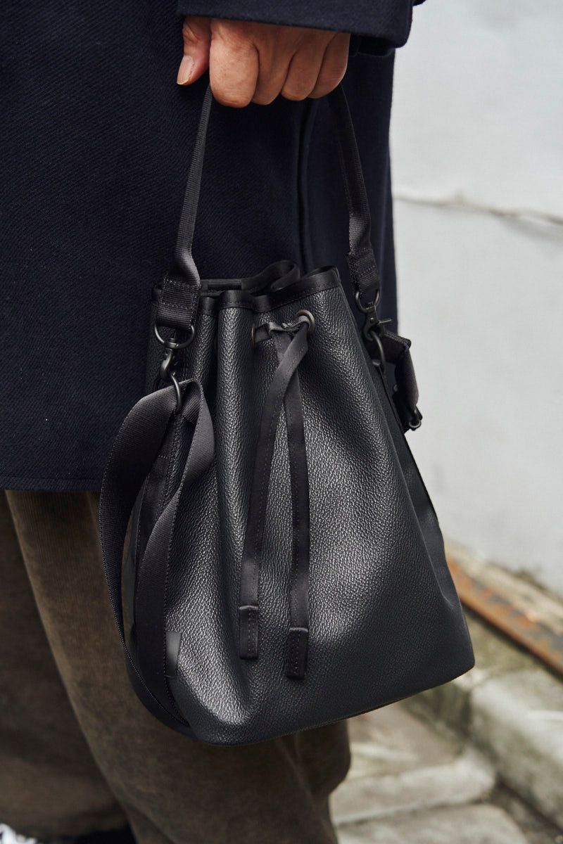 アントレースのコートコーディネート | 260104-1006-13 松島広二 6枚目の写真