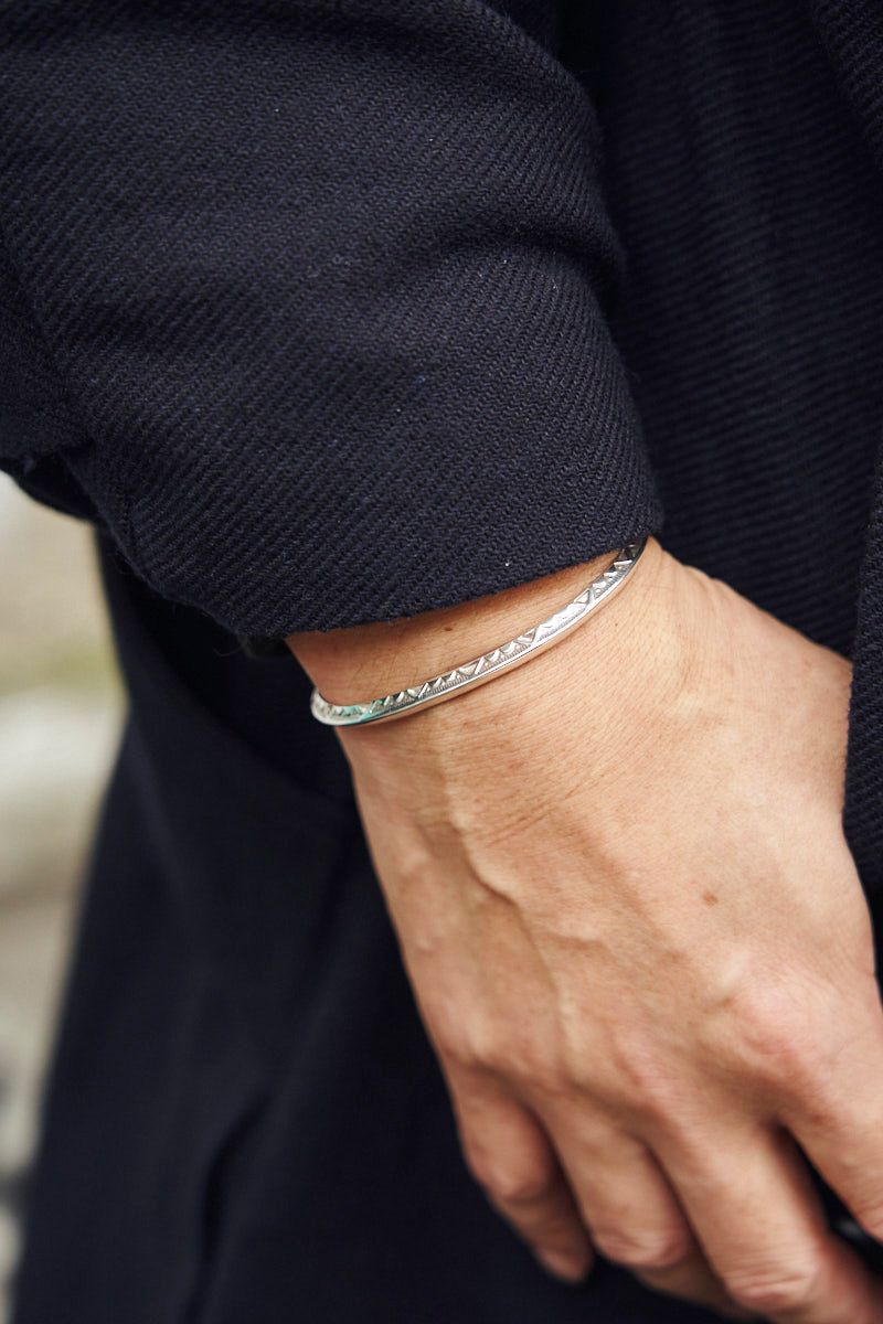 アントレースのコートコーディネート | 260104-1006-13 松島広二 7枚目の写真