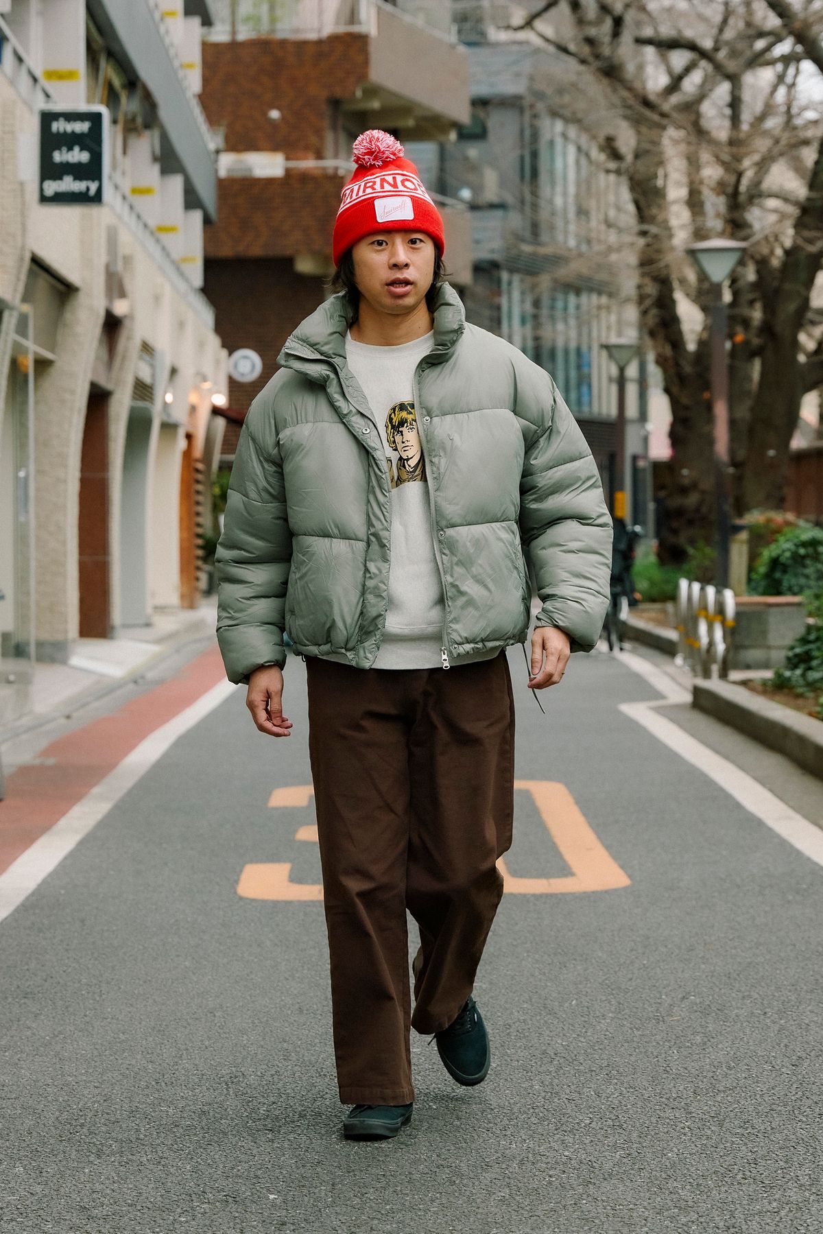 ダウンジャケット 古着  カットソー チャンピオン  パンツ フッド  シューズ ヴァンズ  リング イチイチイチナナ