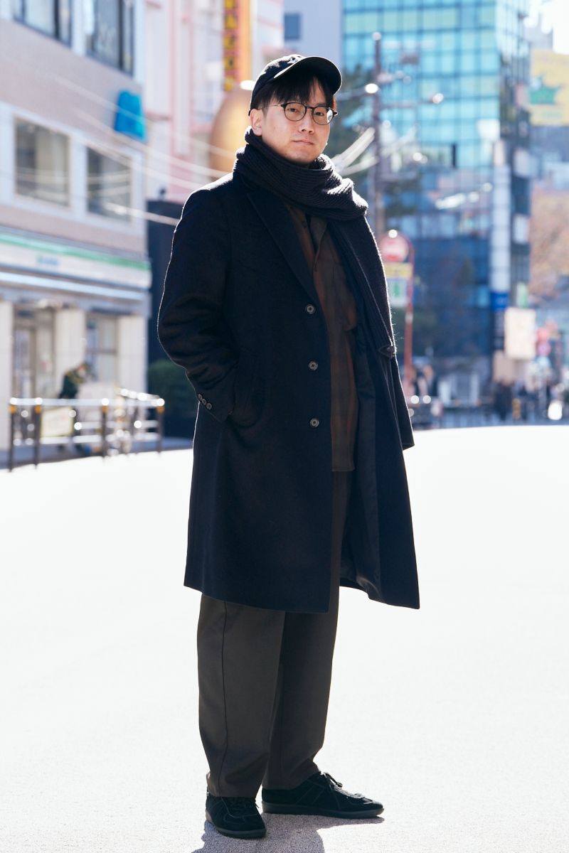 ユニクロのコートコーディネート | 260105-1009-08 荒木勇哉 2枚目の写真