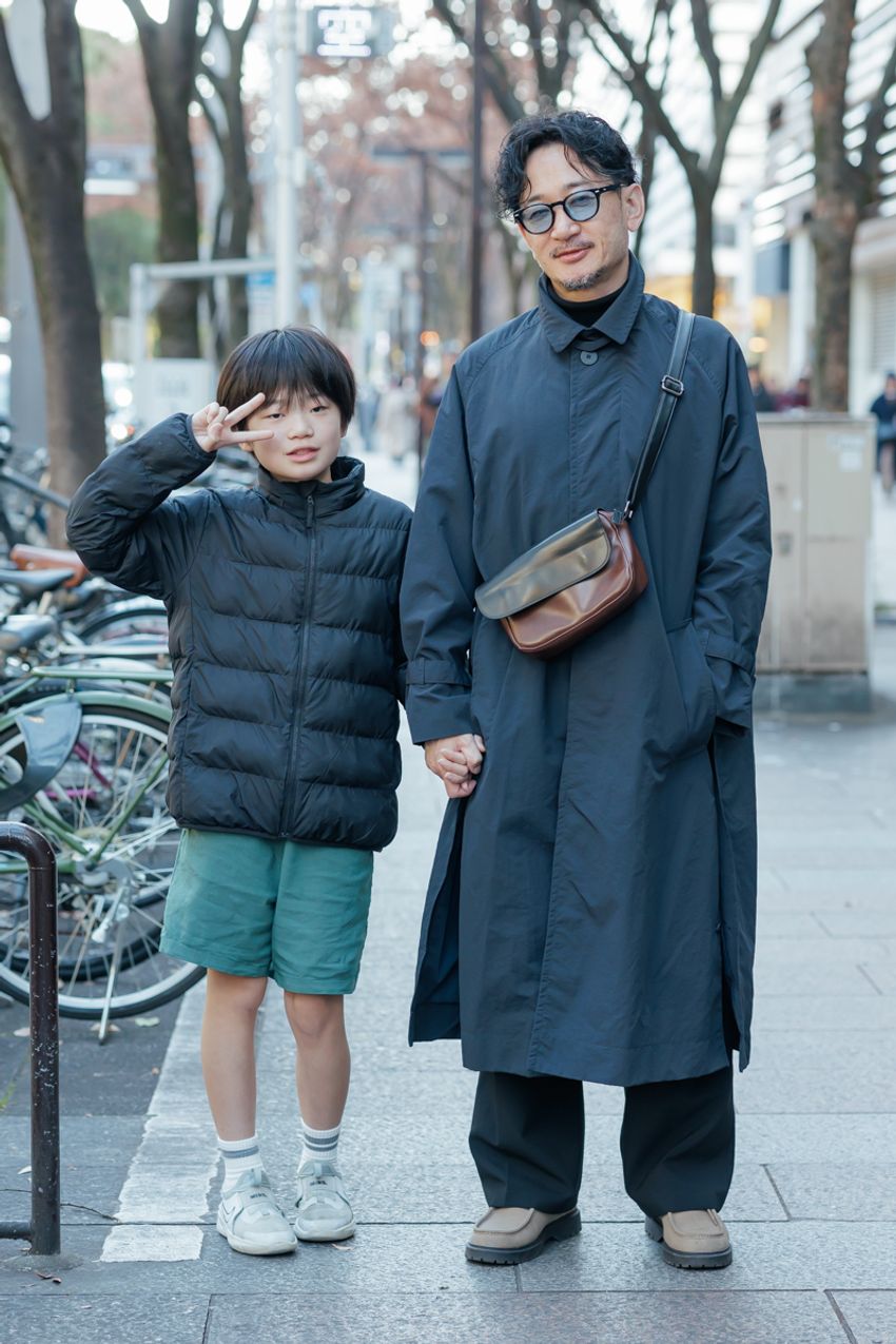 春にもイケるし、面白いほど洒落てる！街で見つけた“ロングコートダディ”たちの肖像5選 - 2枚目の画像