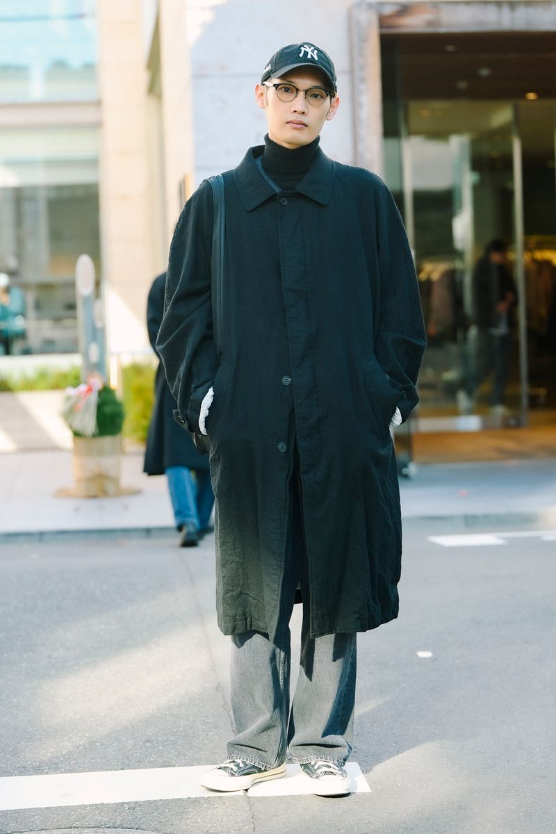 コムデギャルソンのコートコーディネート | 260105-1636-48 栗岡史哉 3枚目の写真