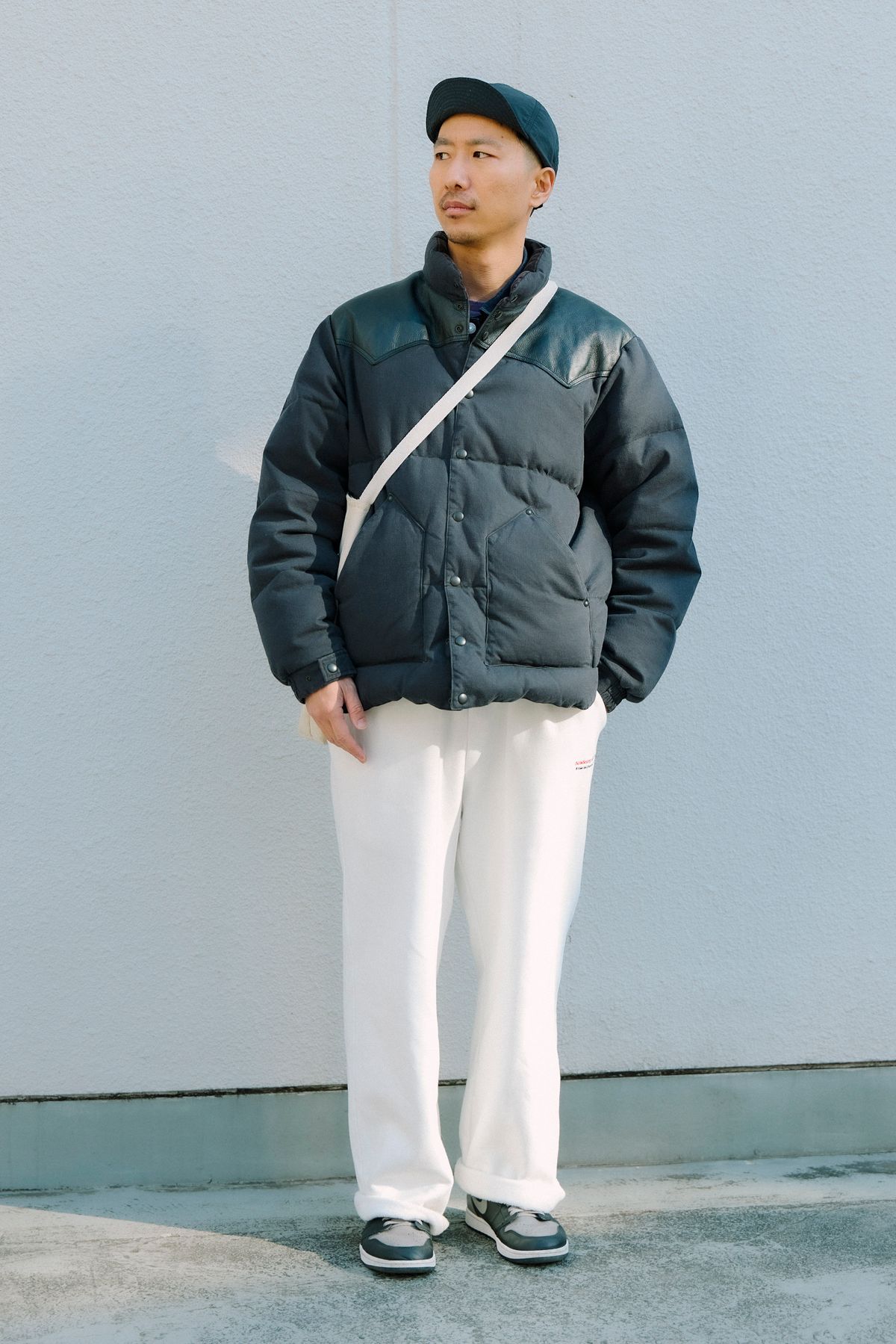 ダウンジャケット＝ロッキーマウンテンフェザーベッド