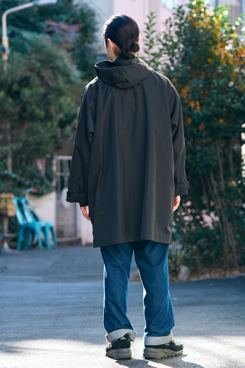 エイトンのコートコーディネート | 260108-1023-18 人見 智 4枚目の写真