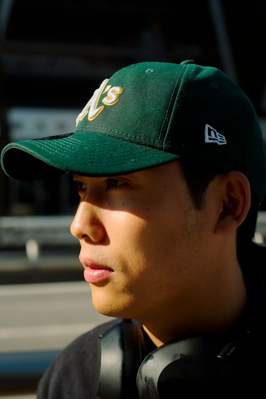 帽子は冬の重要アクセ。重めコーデを軽やかに仕上げた街角の5名をパパラッチ！ - 14枚目の画像