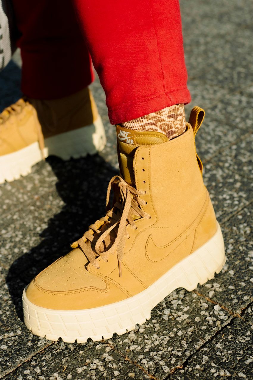 ついつい“足元に目がいく”洒落者5名。ソックスや色合わせが巧みなコーディネイトをパパラッチ - 9枚目の画像