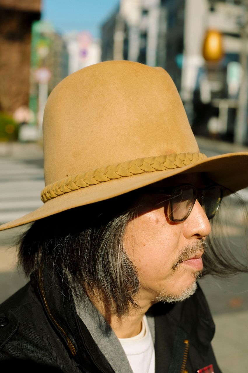 ついつい“足元に目がいく”洒落者5名。ソックスや色合わせが巧みなコーディネイトをパパラッチ - 10枚目の画像