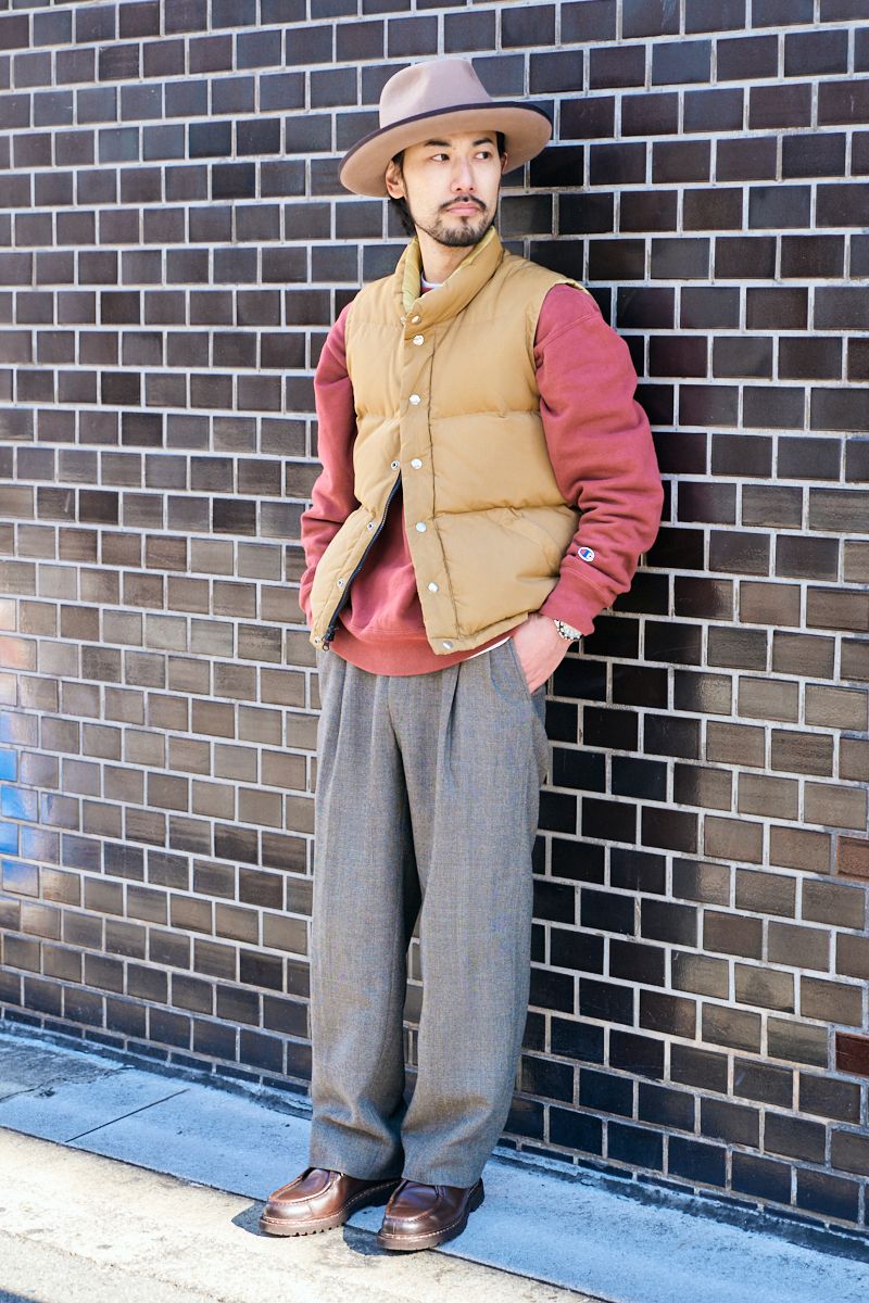 クレセントダウンワークスのダウンベストコーディネート | 260108-1500-53 吉村昌彦 3枚目の写真