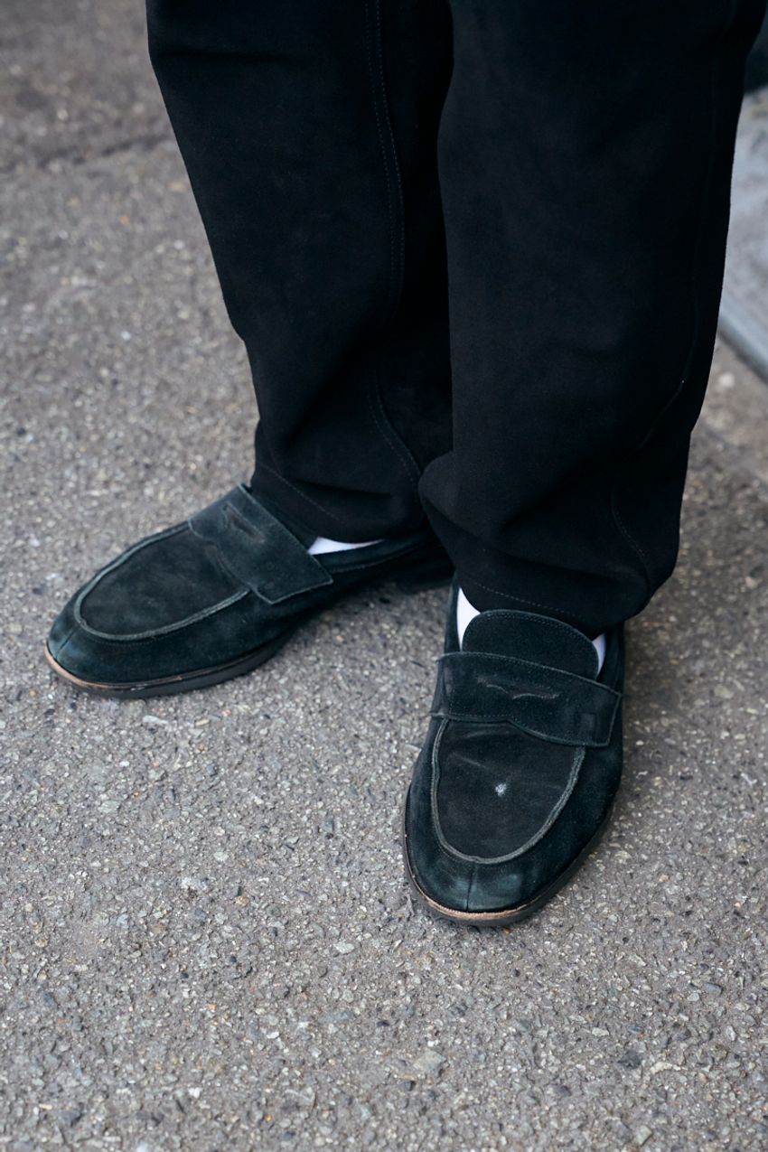 真冬の“ブラックアイテム”を巧みに使った5名の好例。人気はレザー、ベストetc.挿し色テクも公開 - 11枚目の画像