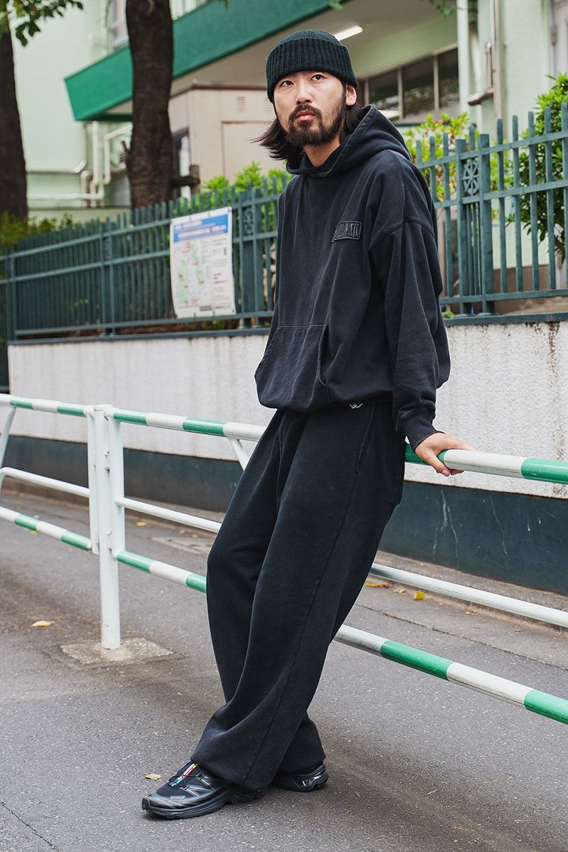インコンプリートトウキョウのパーカコーディネート | 260109-1709-03 下水流義久 5枚目の写真