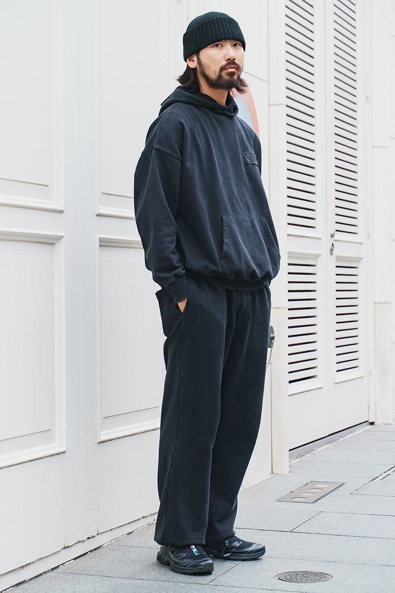 インコンプリートトウキョウのパーカコーディネート | 260109-1709-03 下水流義久
