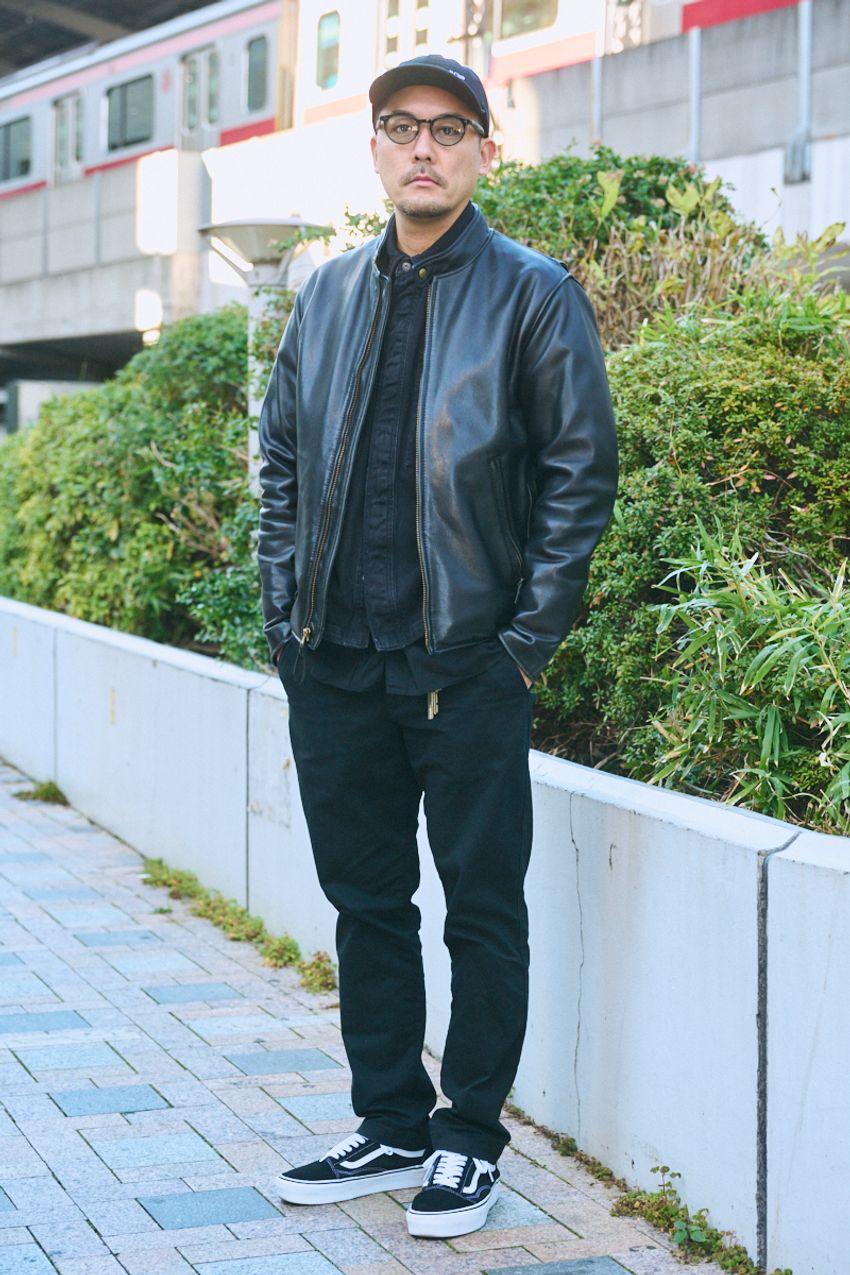 真冬の“ブラックアイテム”を巧みに使った5名の好例。人気はレザー、ベストetc.挿し色テクも公開 - 7枚目の画像