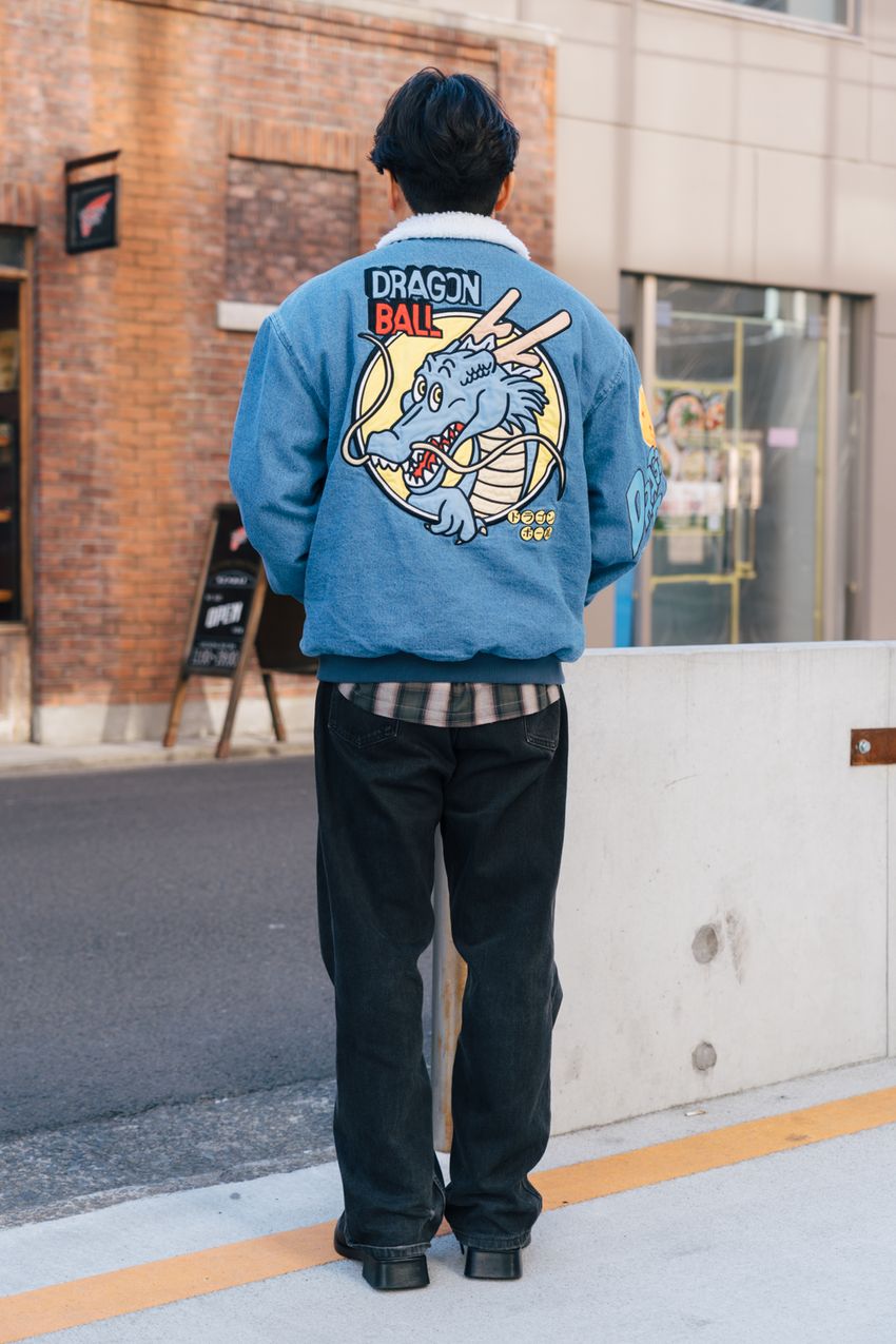 派手な“色＆柄”は真冬コーデの特効薬！ 上手に取り入れた街角の5人のスタイルサンプル - 3枚目の画像