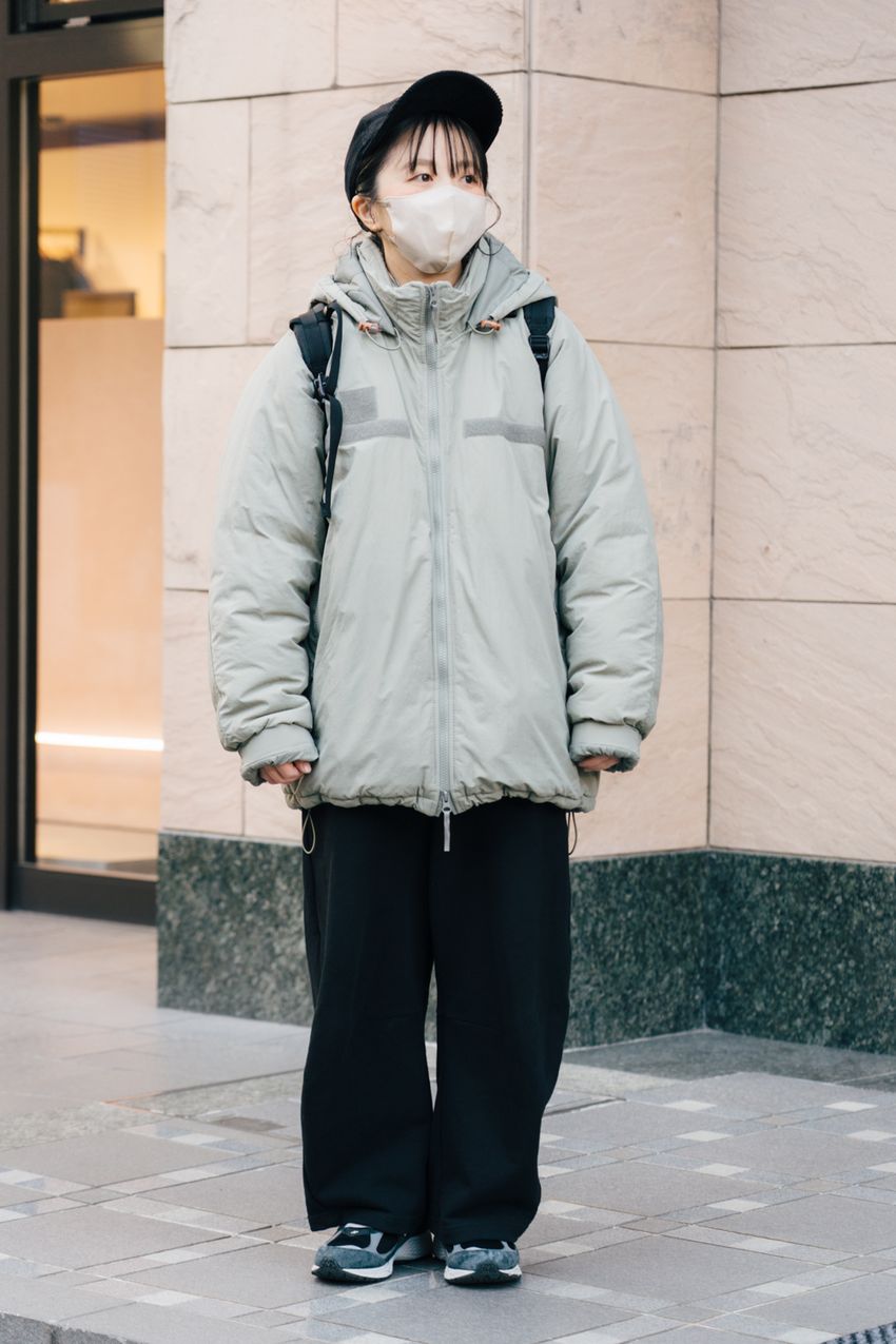 寒い日も一発解決！“大きめアウター”をお洒落に纏った大人たちをパパラッチ！ - 12枚目の画像