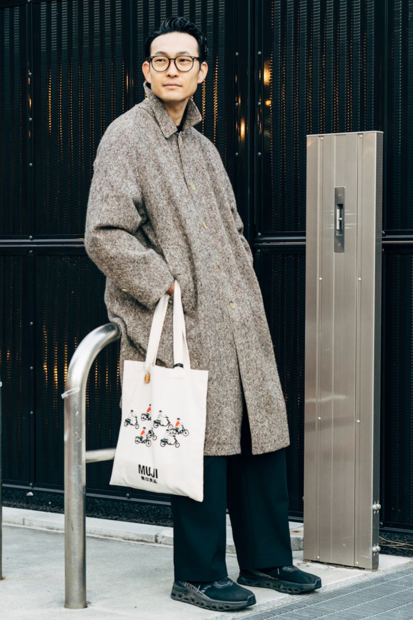 冬アウターにはとりあえず“スラックス”！革ジャン、コートetc.洒落者たちのコーデ好例をスナップで - 6枚目の画像