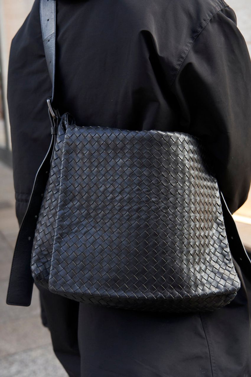 寒い日も一発解決！“大きめアウター”をお洒落に纏った大人たちをパパラッチ！ - 8枚目の画像