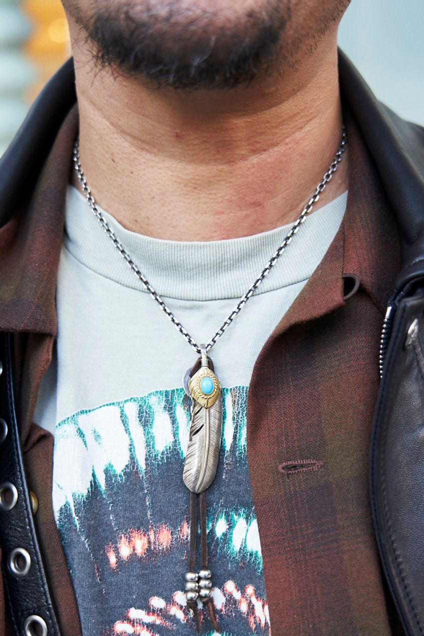 アウターの下には“チェックシャツ仕込み”が調子よし！街で見つけた大人たちの着こなし5好例 - 6枚目の画像