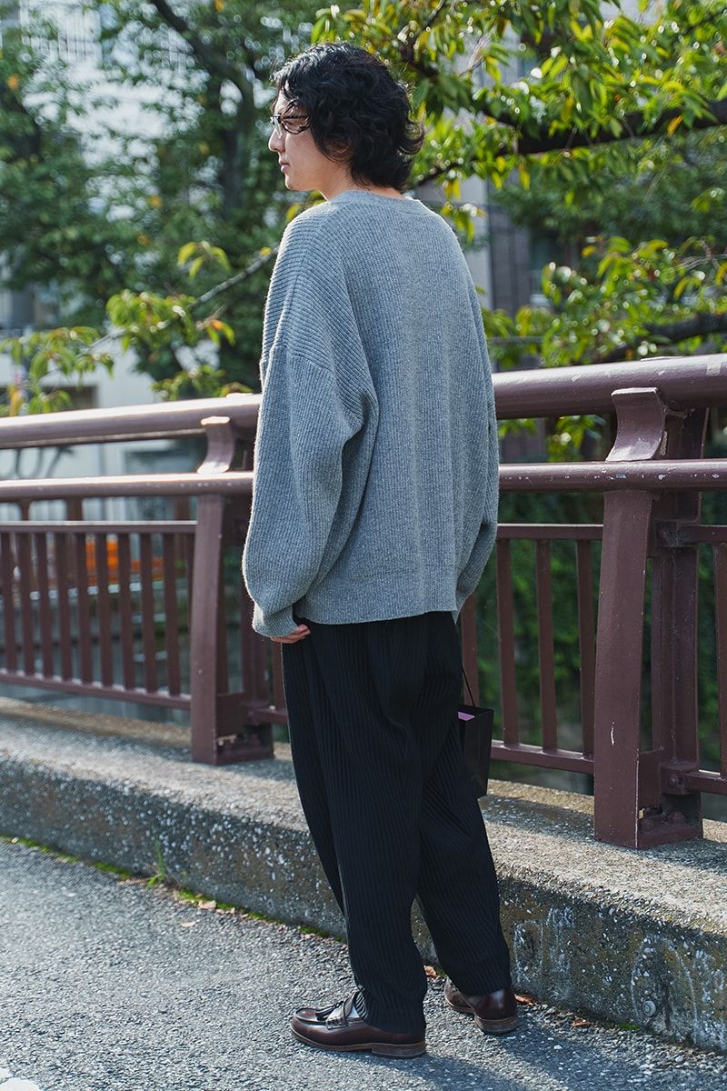 ノーブランドのカーディガンコーディネート | 260116-1551-33 西澤慶一郎 3枚目の写真