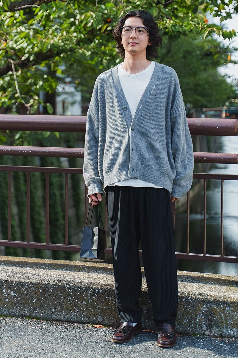 ノーブランドのカーディガンコーディネート | 260116-1551-33 西澤慶一郎