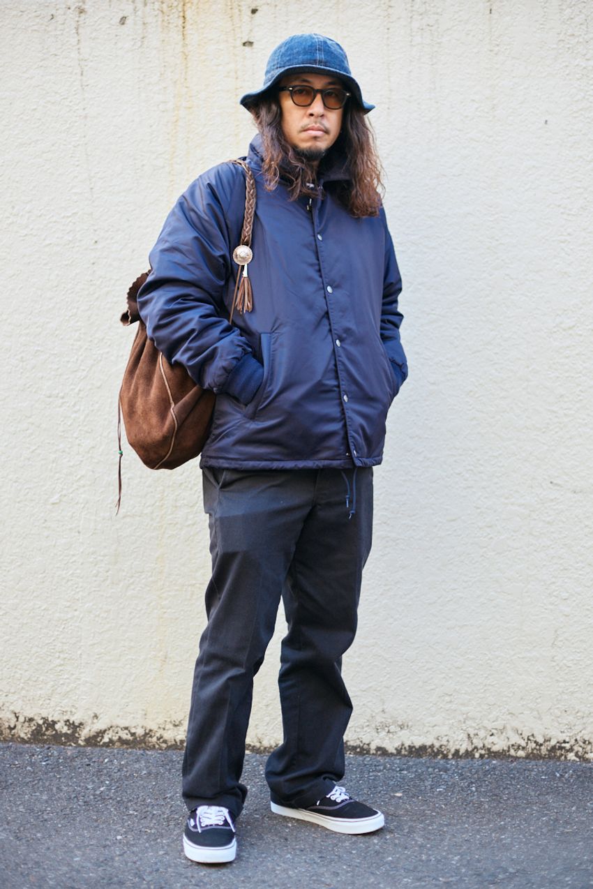 永遠の大定番、ヴァンズ「オーセンティック」。洒落た取り入れ方5選を街角スナップで！ - 2枚目の画像