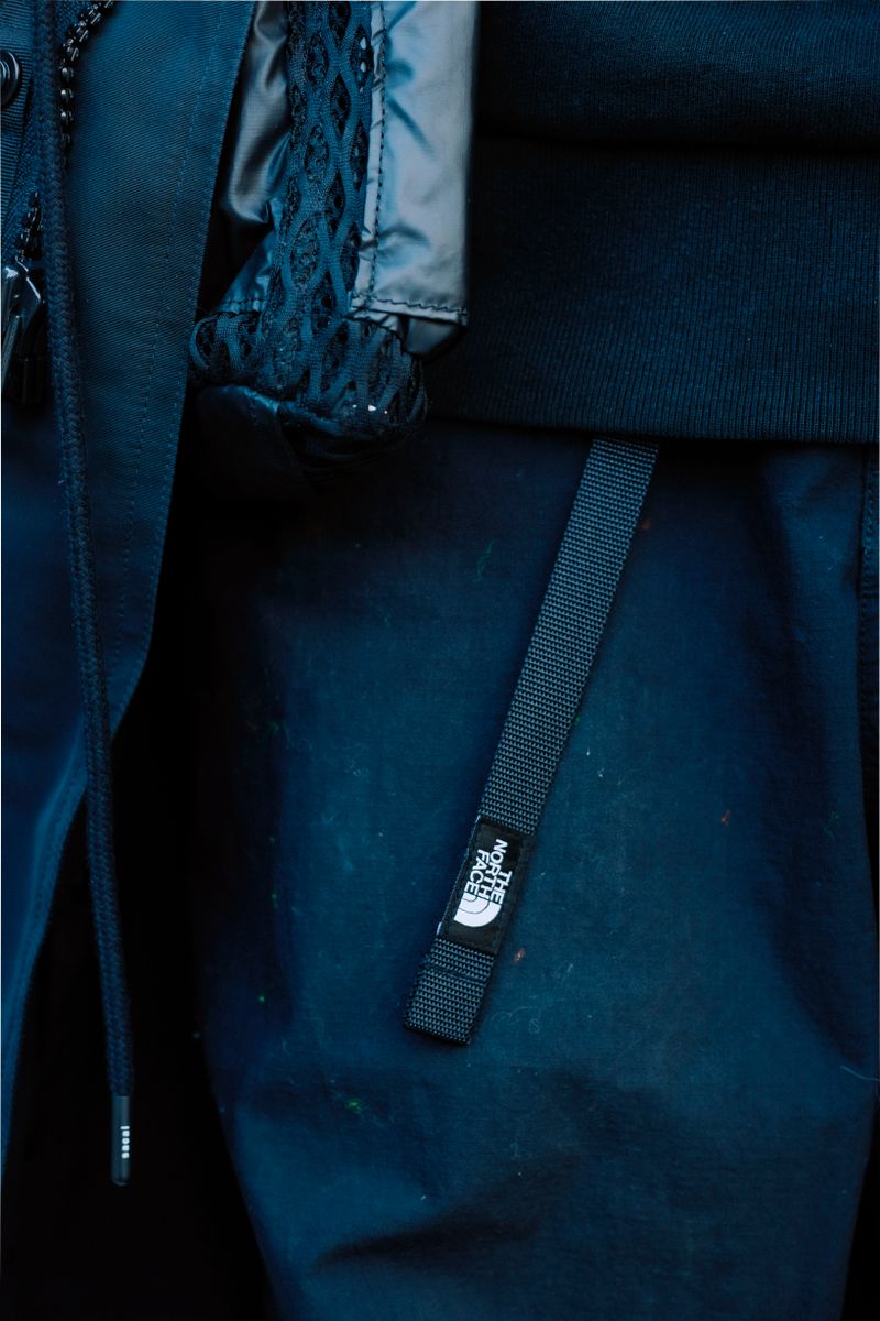 サカイ×ナイキのコートコーディネート | 260118-0659-04 末谷公平 6枚目の写真