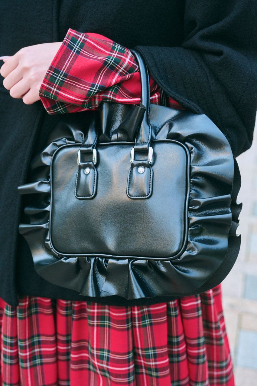 冬こそ“ギャルソン”の出番だ！その理由をわかりやすく示す5人の男女コーデ集 - 11枚目の画像