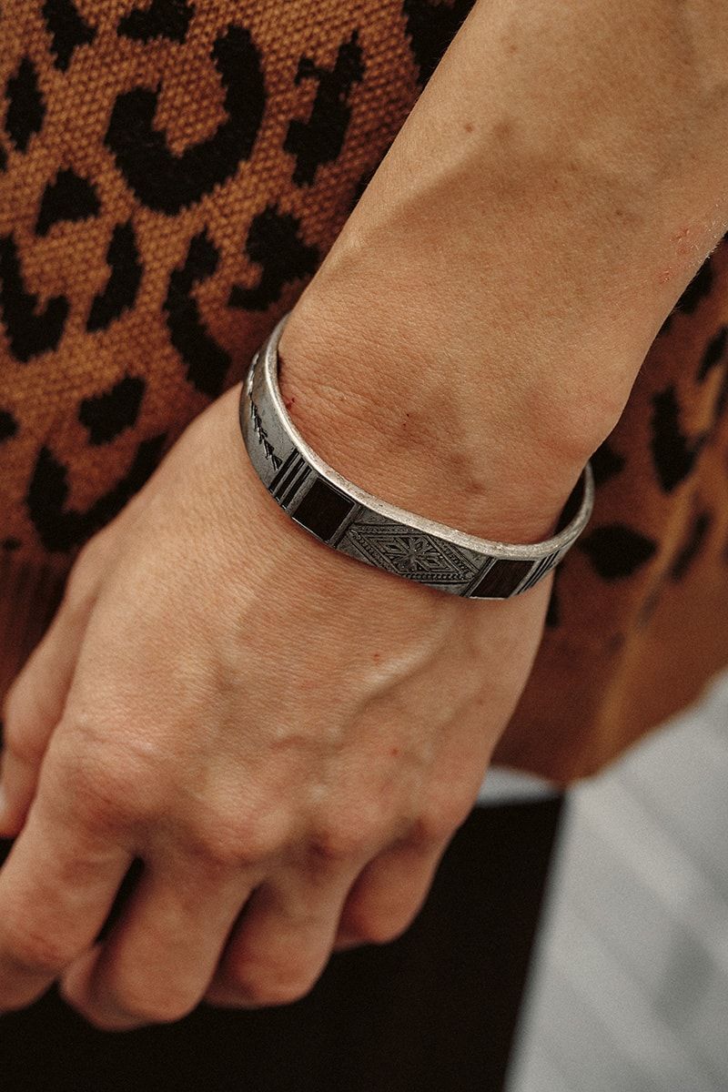 ワークマンカラーズのカーディガンコーディネート | 260121-1245-58 宮内洋輔 5枚目の写真