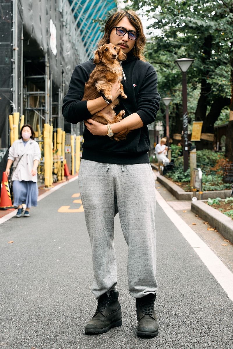 メゾンキツネのスウェットコーディネート | 260121-1258-20 原田大輔