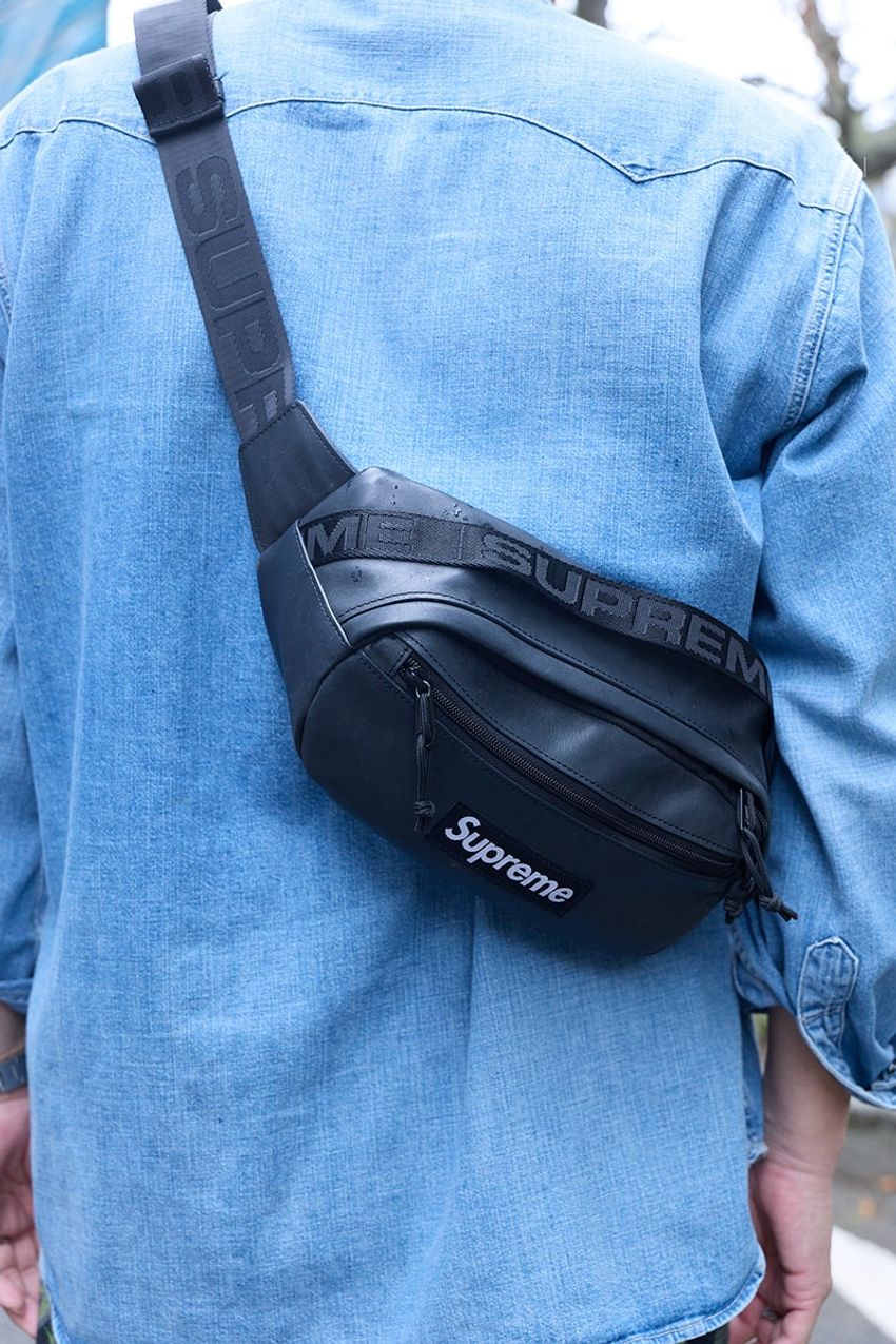 “ノースコラボ”も人気！30～50代の「シュプリーム」の取り入れ方。街で見つけた大人な装い5選 - 8枚目の画像