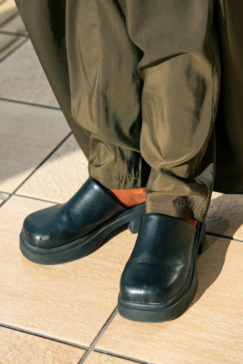 テーラードジャケットの最新コーディネイト、男女でどんな違いがある？ スナップで比較してみた - 9枚目の画像