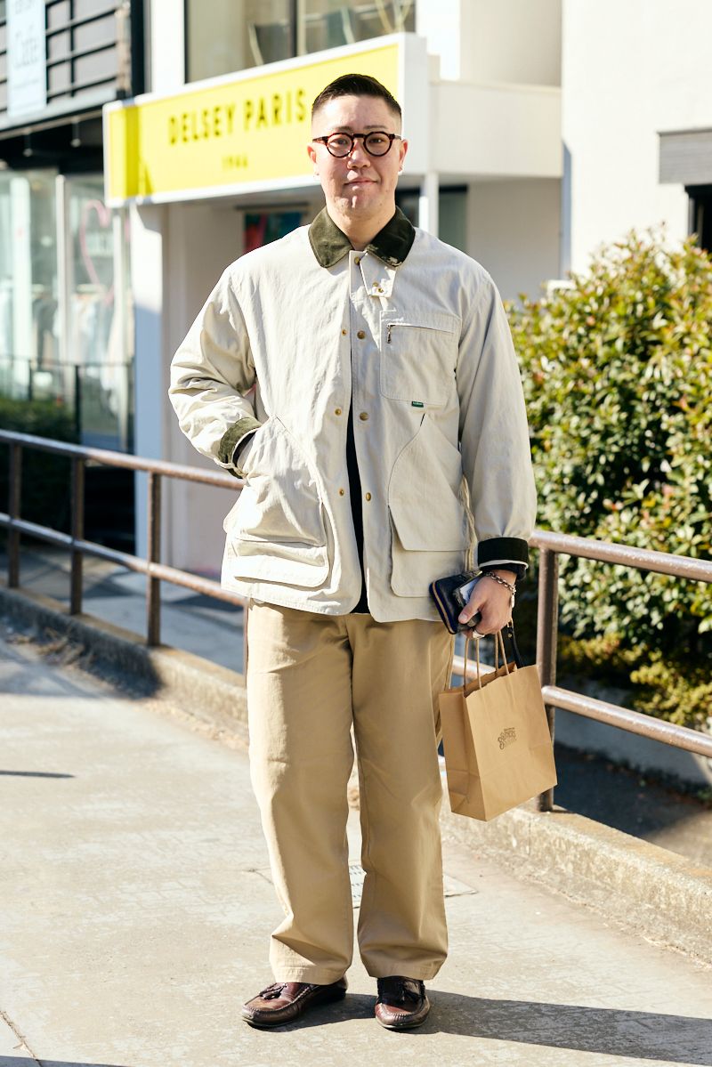 ジャケット エルエルビーン  ニット ラルフローレン  パンツ ギャップ  シューズ ザラ  眼鏡 レスカルネティエ  ブレスレット ティファニー  リング メゾンマルジェラ  リング2 不明