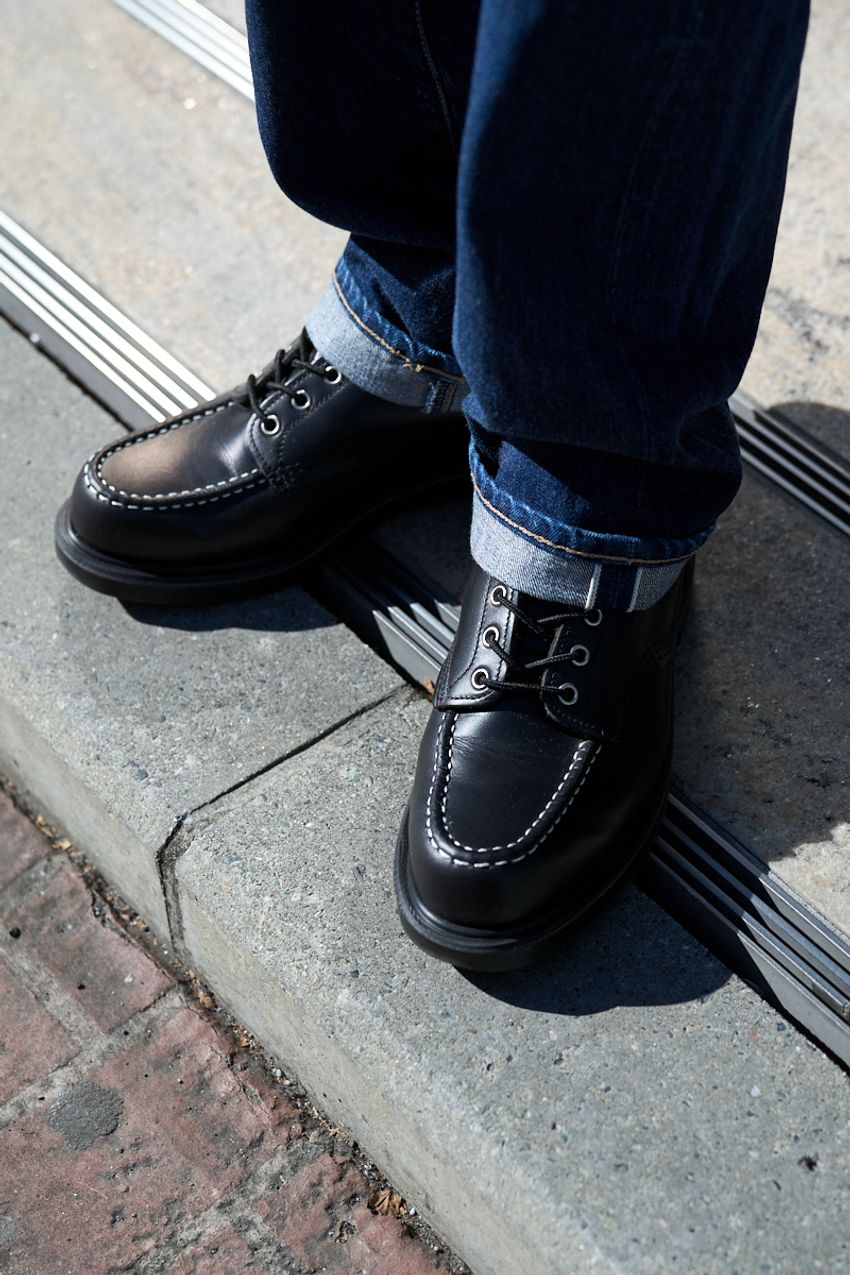 レッドウィング、ダナーetc.“スニーカーブーム終焉後”の足元事情をスナップで調査！ - 3枚目の画像