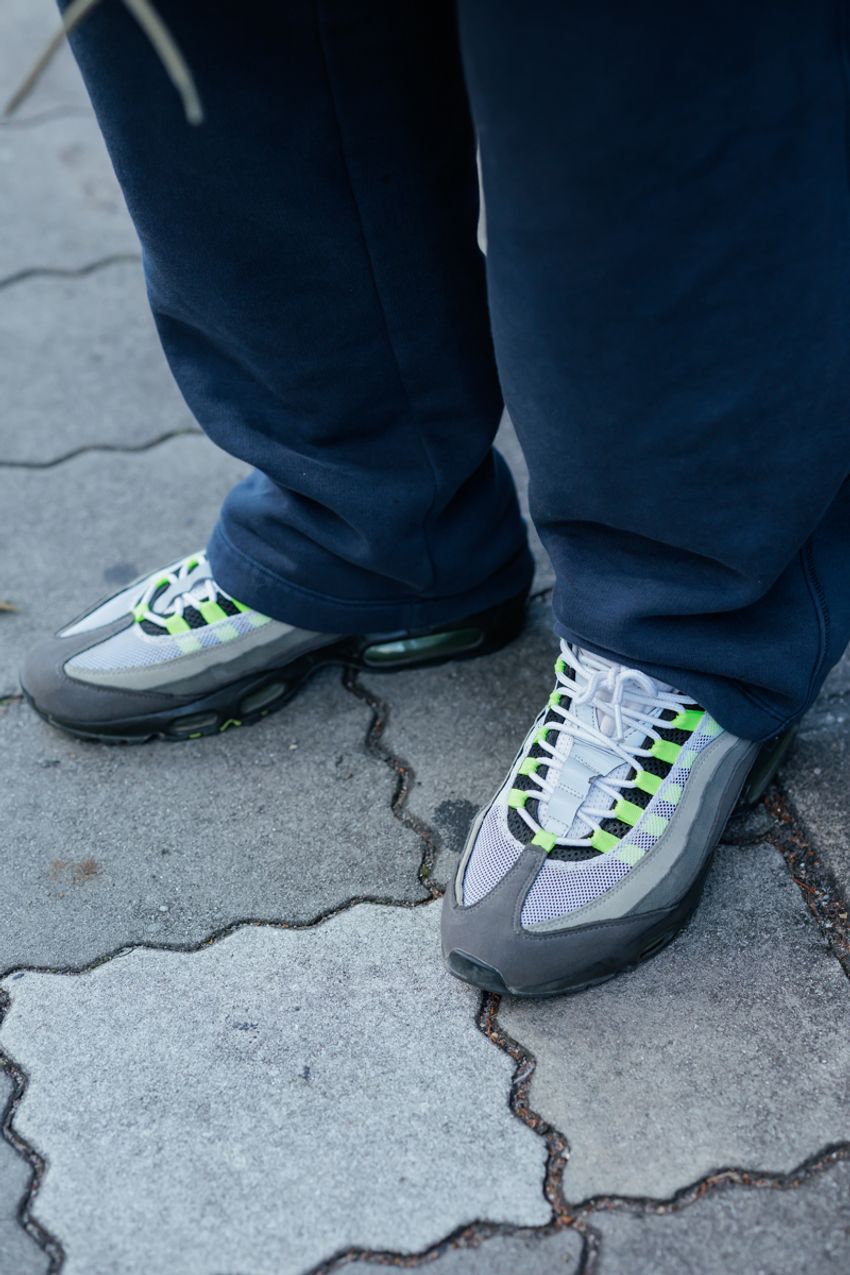 コート派必見の最旬スナップ集！オーセンティックなトレンチからミリタリーまで網羅 - 11枚目の画像